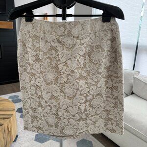 Banana Republic Lace overlay lined mini skirt